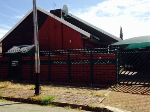 Student residence on Ludlow Road Westdene