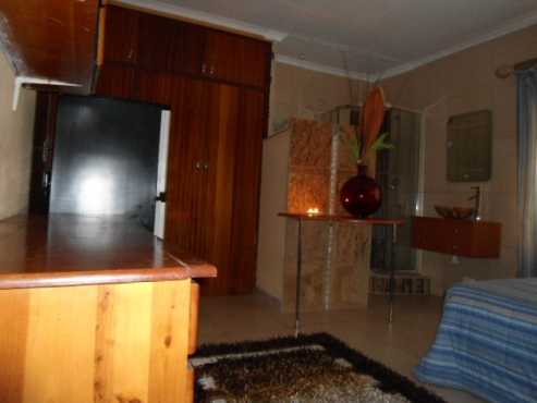 Studio  Bachelor039s Flat in Centurion