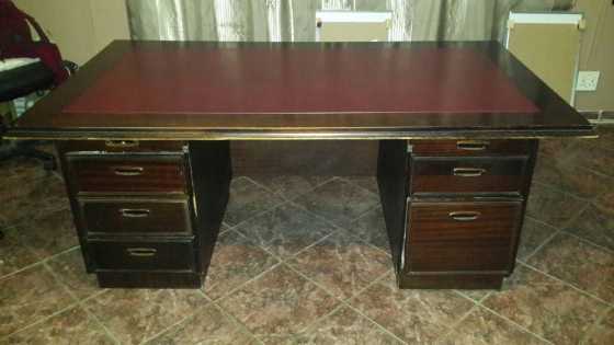 Study desk for sale