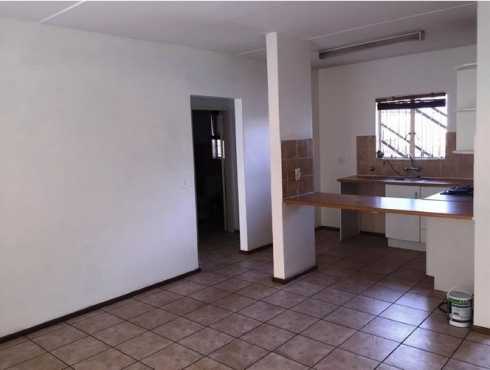 Stunning 1 Bed 1 Bath Townhouse for Sale in Sundowner, Randburg - La Dolce Vita