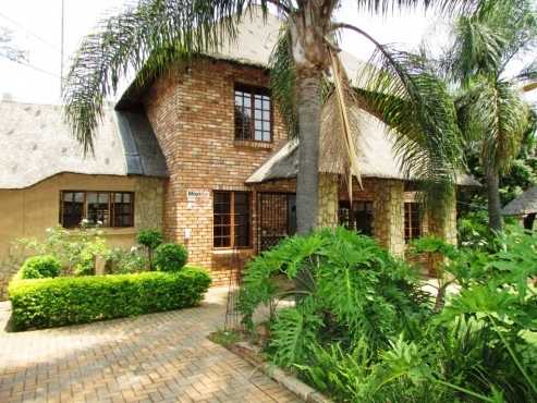 STUNNING 1.2 HA PLOT IN MONTANA - 6 BEDROOMS 3 BATHROOMS