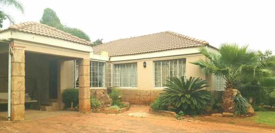 Stunning and Spacious 4 Bedroom house to rent in Heuweloord