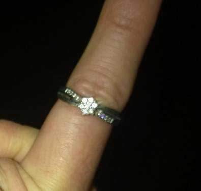 Stunning Engagement  Ring for Sale Price Neg