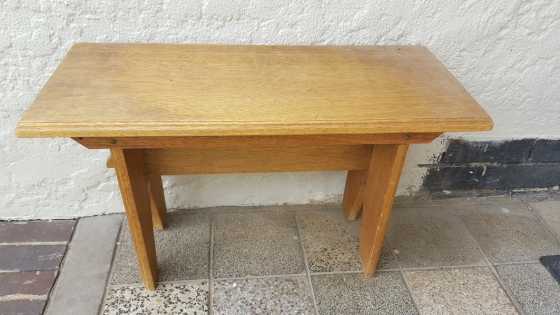 Stunning Little Oak Antique Mini Bench