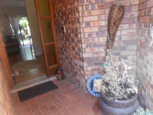 Stunning two bedroom house for sale in Annlin Pretoria, nearby Lavender Road