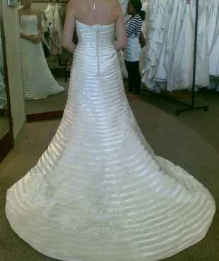 Stunning Wedding Dress for sale