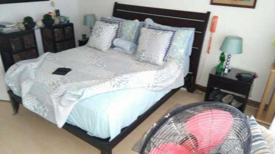 Stylish quality bedroom suite for sale