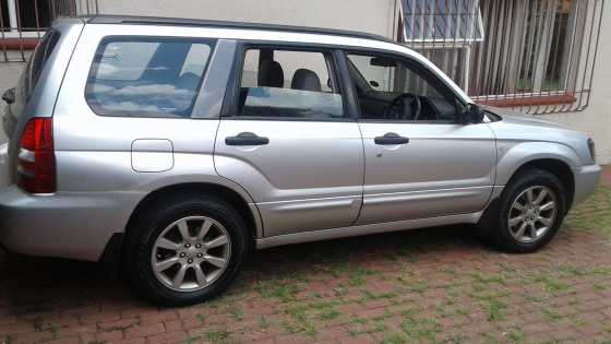 Subaru Forester 2.5 XS el  manual