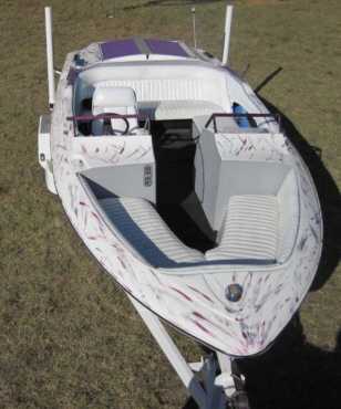 sunbeam bow rider ,18 ft,266 hp inboard