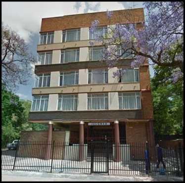 Sunnyside- various flats in Pretoria Sunnyside for sale. Also other areas. From R285,000.