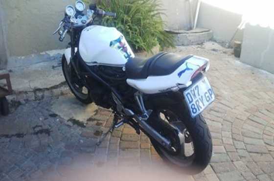 Suzuki bandit 400