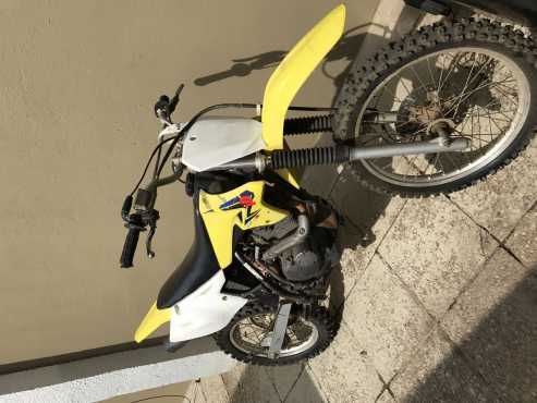 Suzuki dzr 125-l