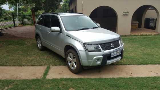 suzuki grand vitara 2.4