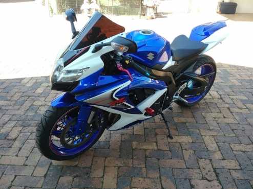 Suzuki GSX - R 750