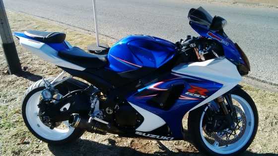 Suzuki GSX1000R K8