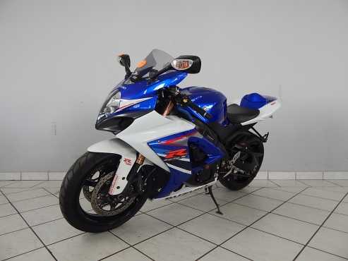 Suzuki GSXR 1000 ( BlueampWhite )