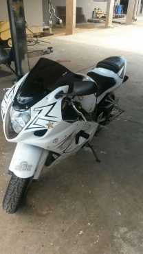 Suzuki GSXR 1000 Motorbike