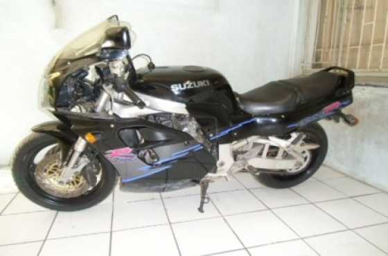 Suzuki GSXR 1100 WN , R1070pm No Learners or License Required