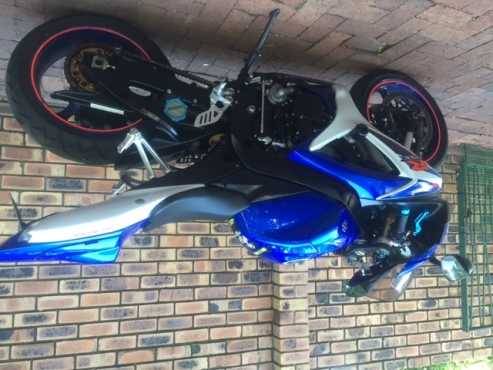 Suzuki GSXR 600  2007 PRICED TO GO