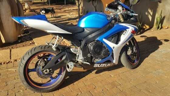 Suzuki Gsxr 600 k7