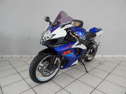 Suzuki GSXR 750 ( BlueWhite )