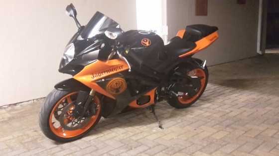 Suzuki GSXR1000 K8