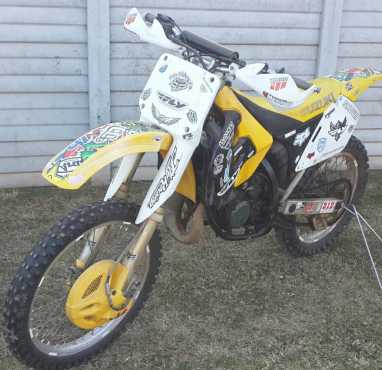 Suzuki rm 125 2 stroke