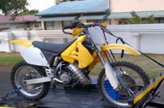 Suzuki RM125