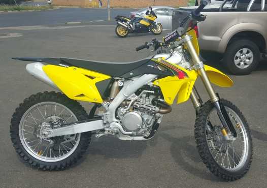 Suzuki RMZ450 Demo