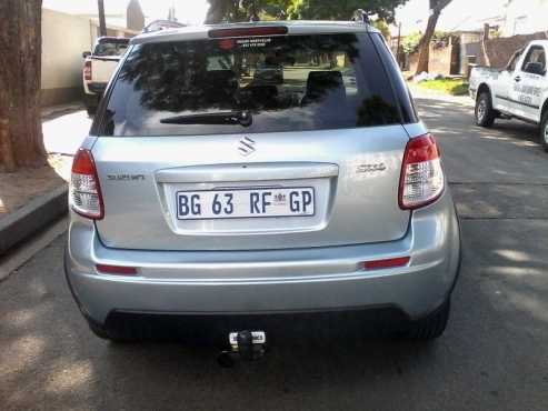 Suzuki sx4 2 keys and service history