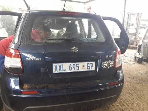 SUZUKI SX4 TO STRIP FOR SPARES R50