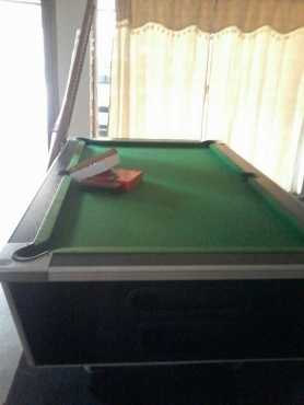 swart pool tafel te koop