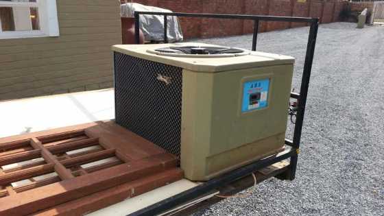 Swimming pool heat pump