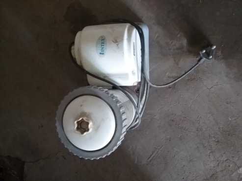 Swimming pool pump for sale