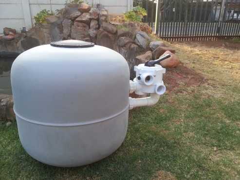 Swimming pool sand filter