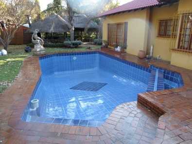 Swimming pools. TILE-A-POOL.