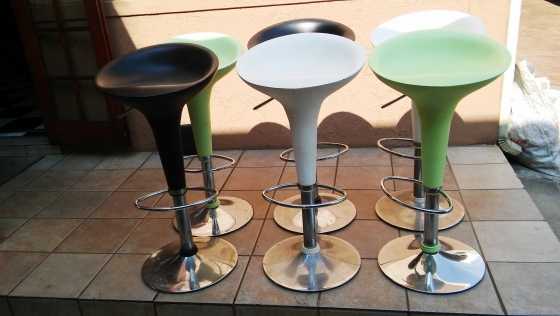 Swivel Bar Stools