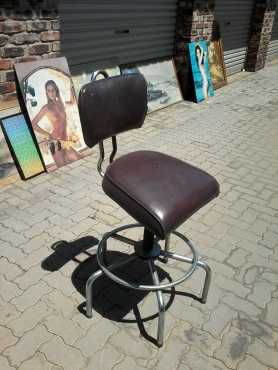 Swivel chair for sale