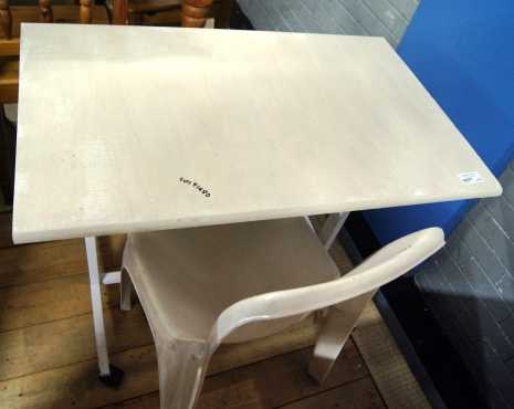 Table and Chair S019168D Rosettenvillepawnshop