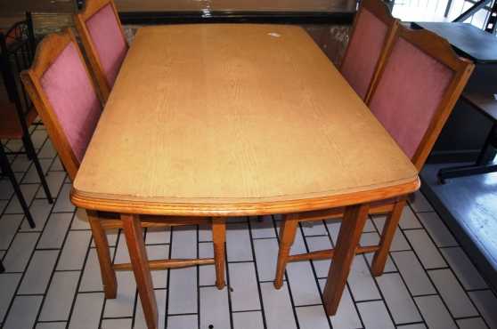 Table with Chairs S019153A Rosettenvillepawnshop