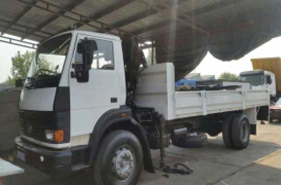 Tata 1518 Cummins with crane on bargain