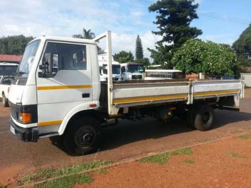 Tata 713S Dropside 352 4 Ton Neat