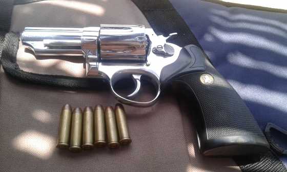 Taurus 357 mag  6 shot