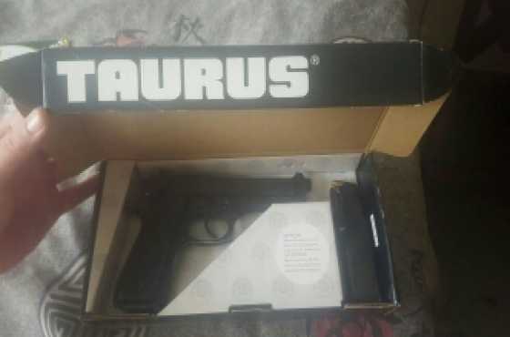 Taurus PT92AF