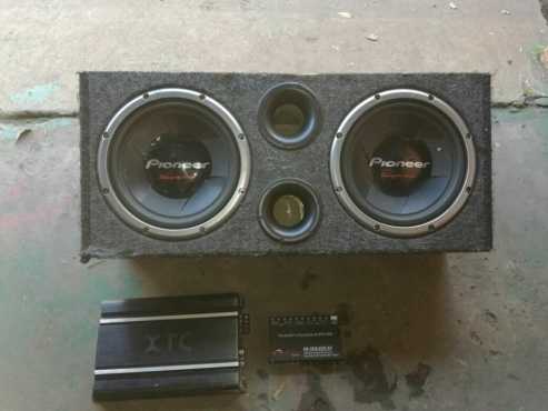 TE KOOP 2 Pioneer champion series 1000watt subs