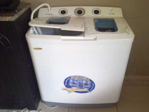 Telefunked 13kg washhing machine, excellent condition, hardly used, perfect working condition