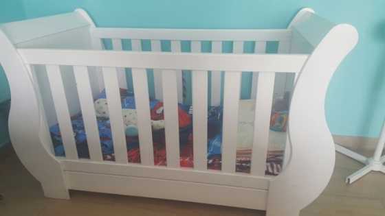 Tempo white sleigh cot for sale