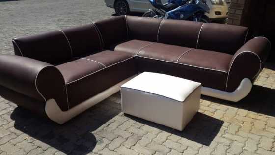 THE CARLIFORNIA CORNER COUCH,CHOOSE YOUR COLOUR