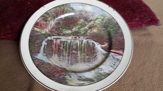 The Weeping Rock D6311 Royal Doulton Plate