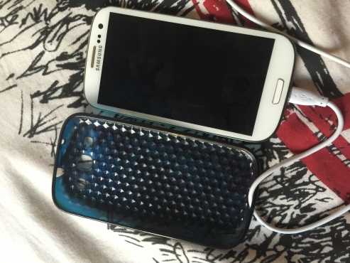 This is a Samsung Galaxy s3 still in good condition screen has no cracks it039s still working perfect